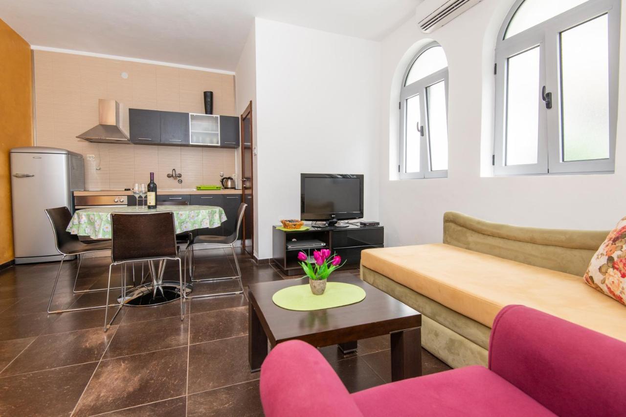 Gemma Di Cattaro Apartments Eksteriør billede