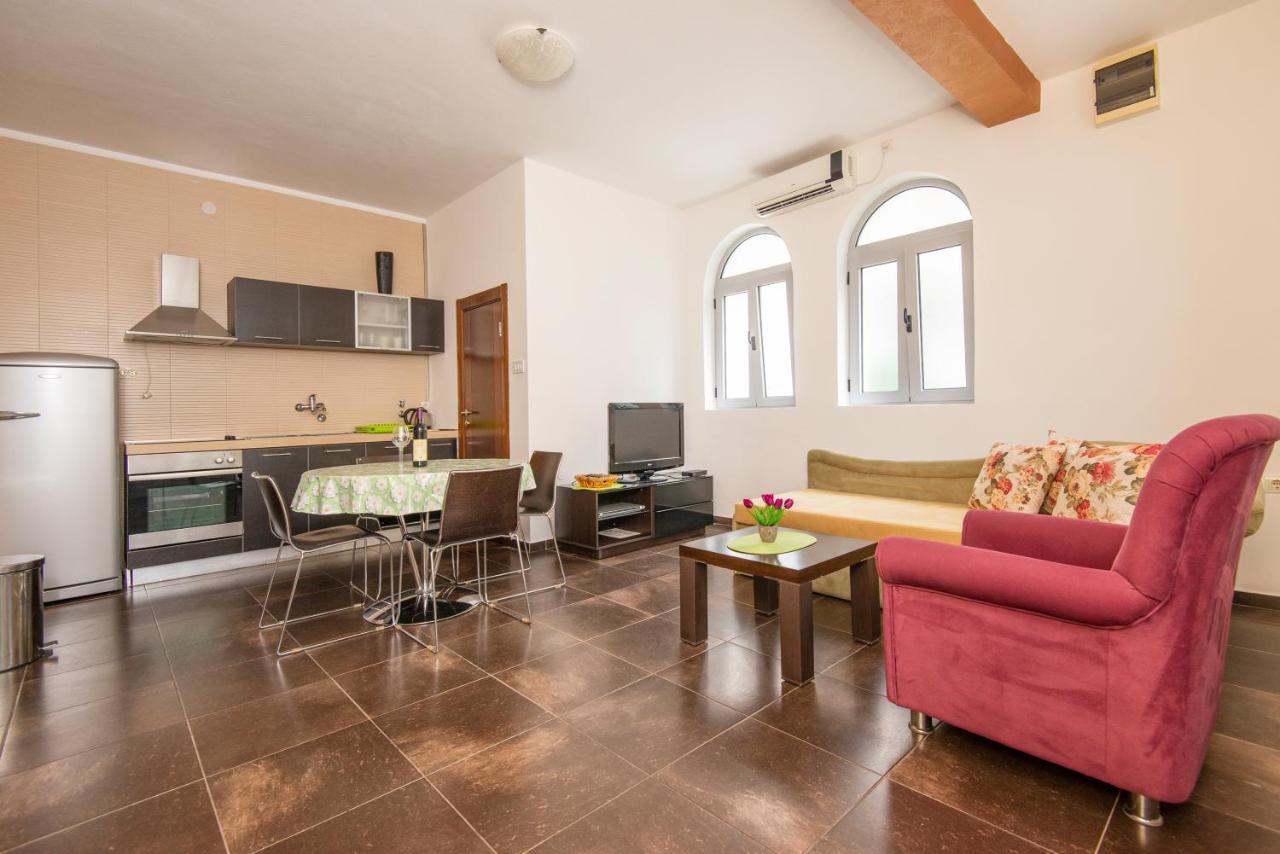 Gemma Di Cattaro Apartments Eksteriør billede
