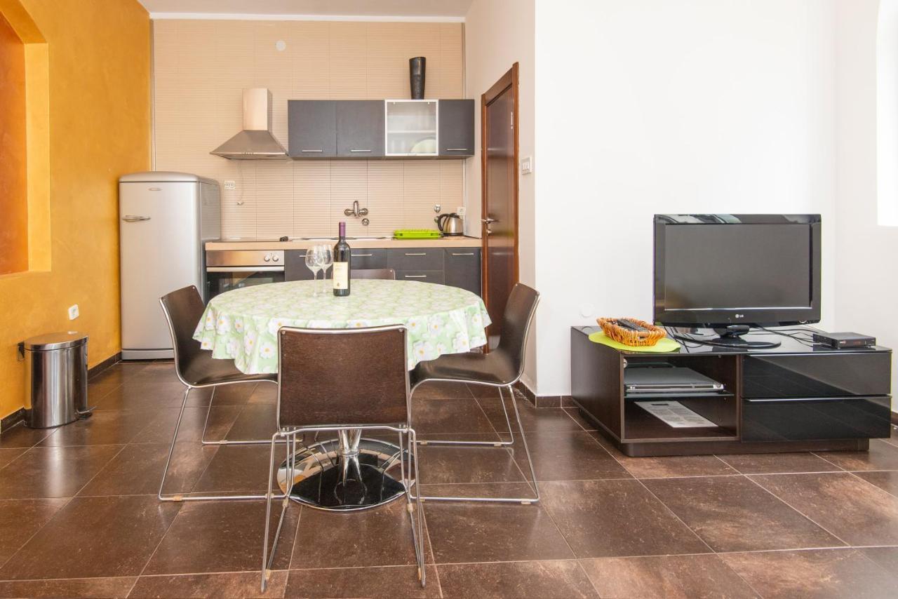 Gemma Di Cattaro Apartments Eksteriør billede