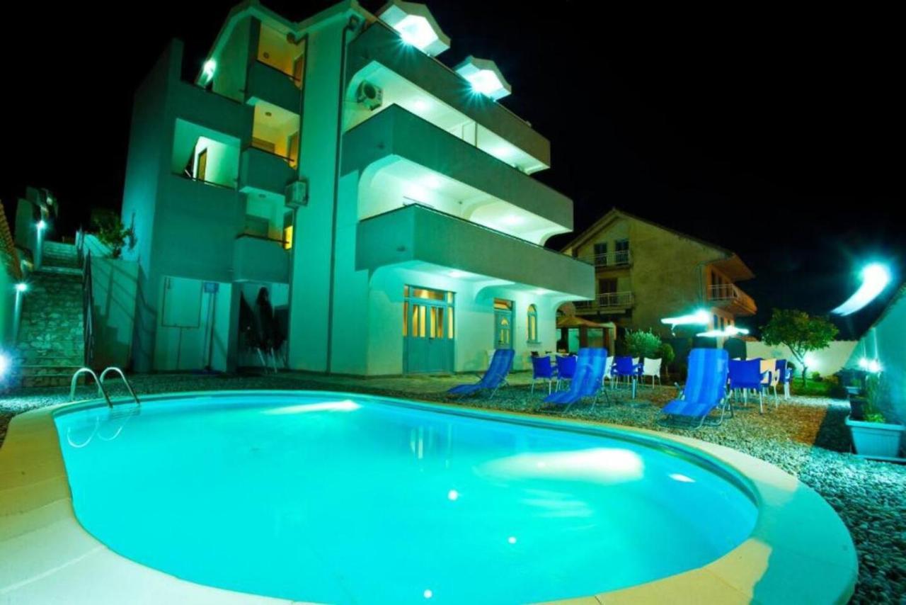 Gemma Di Cattaro Apartments Eksteriør billede